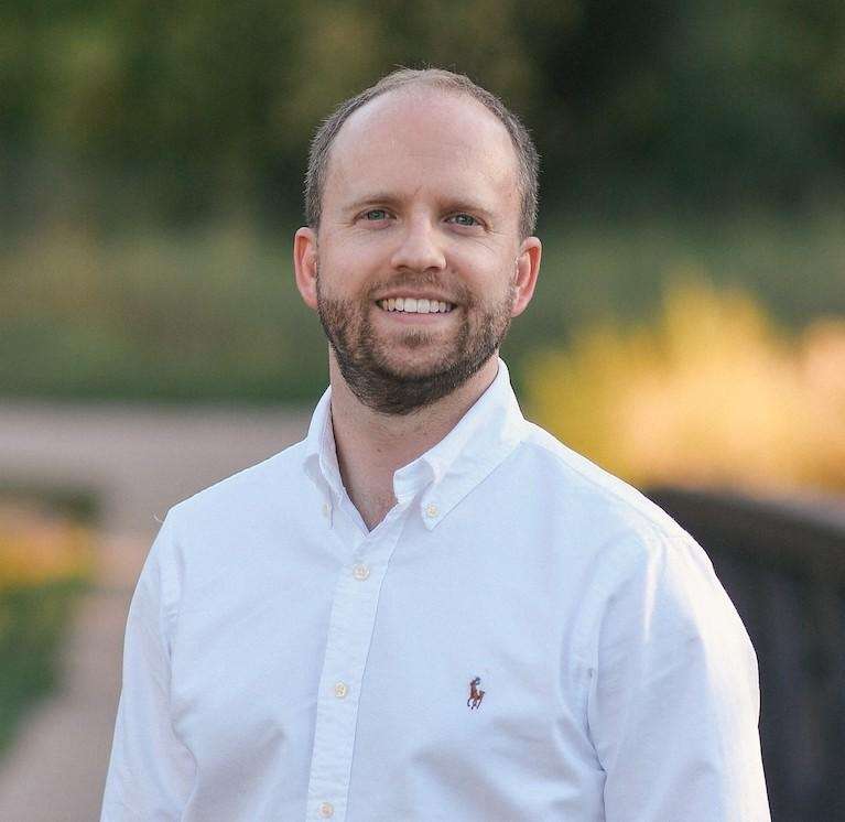 Dr. Chris Mohr